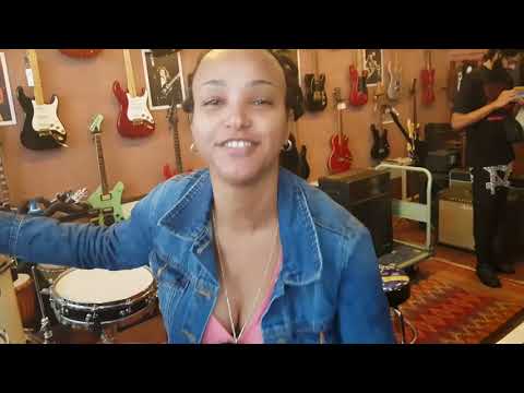 Carlos Café do Pandeiro em Tour pela França e Rússia em 2018.