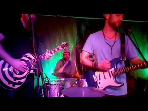 Stefano Messina meets Trash-Metal