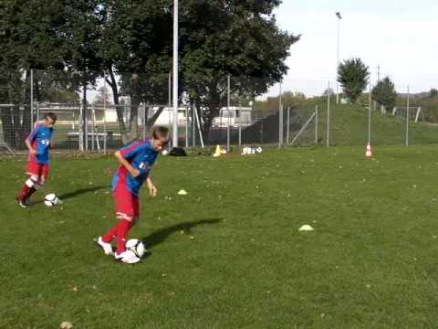 Fussballtraining: Die Acht #1 - Ballführung - Ballkontrolle
