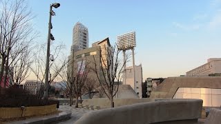 preview picture of video 'Dongdaemun Design Plaza History & Culture Park in Seoul'