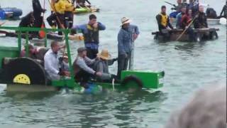 preview picture of video 'New Years Bath Race 2012 - Poole Quay'