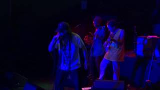 30/11/2016 - MORODO FUMO MARIHUANA  - MORODO LA MENTIRA en @Groove