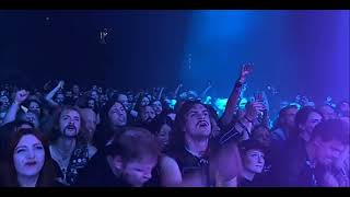 King Diamond sings Evil with insane crowd! All hail Mercyful fate &amp; King Diamond