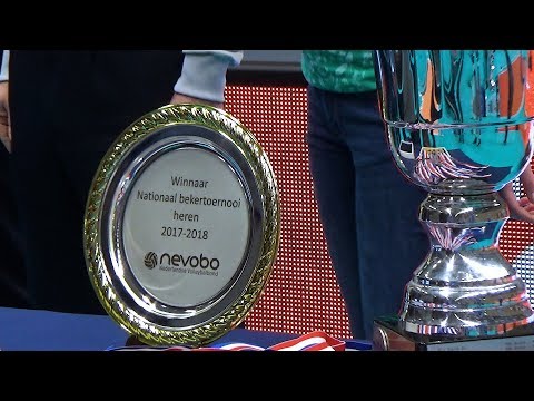 Het laatste puntje van de volleybal bekerfinale