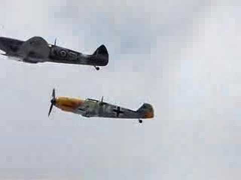 Spitfire Mk.XVI , ME109  Fly Side by Side