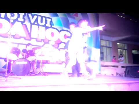 Các Bạn Đứng Nghiêm (Gỗ Lim) - Performance by CRC