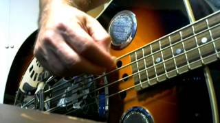 Video thumbnail for Regal RD-05 Resonator Bass Guitar Regular Sunburst Test by tjsi63