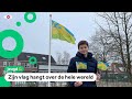 Luka (12) hijst de allereerste mensenrechten-vlag