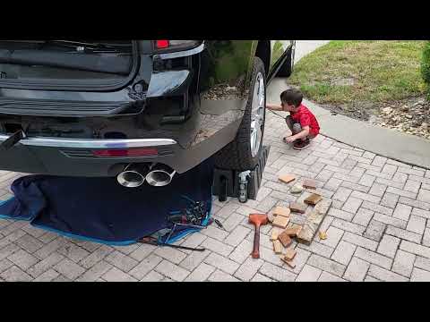 2021 Suburban Corsa Exhaust (4 yr olds reaction)