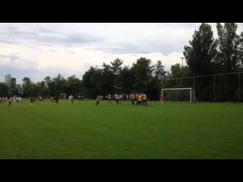 HEERLIJKE linker tijdens FC Lisse - Jodan Boys