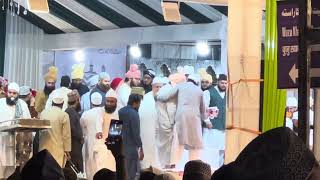 Download lagu Grand entry Mufti ASJAD Raza khan 7th Urse AALA HAZRAT JAMIATURRAZA BARELLIY Shareef mp3