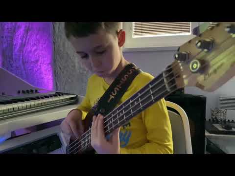 AronTheBassist x Chris Dave and the Drumhedz (NPR Tiny Desk)