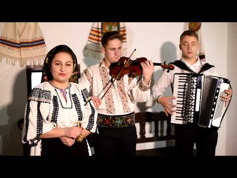 Larisa Stefania - Sculați gazde, nu dormiți ! Colindă (Cover)