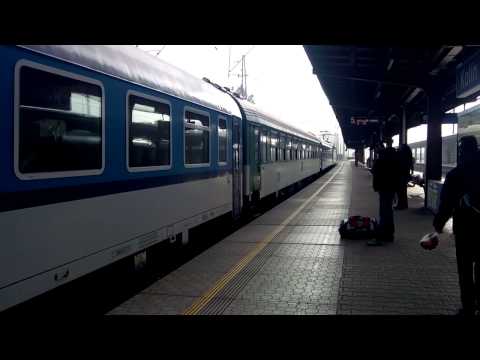 Odjezd R 792 včele sysel 005 a lokomotiva 163.094