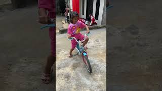 Download lagu Kakak gevin belajar sepeda roda dua‼️ #semangat mp3