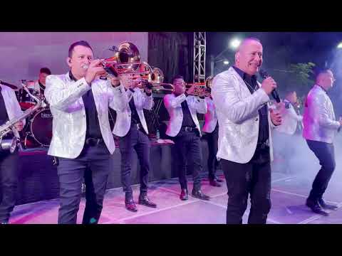 Live Completo - la Banda Que Manda - 15 de septiembre 2025 - Martínez De La Torre