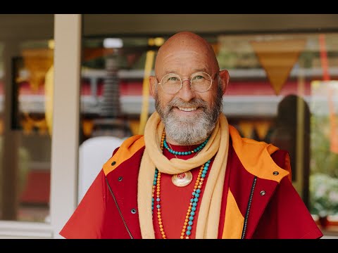 Walking meditation - simply explained by Dr. Wilfried Reuter