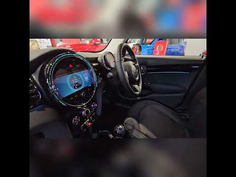 2022(72) MINI Cooper Classic - 5dr Hatch - only 1,681 miles!!