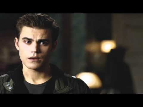1x01 Stefan and Damon fight (HD clip)