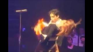 Prince - Anotherloverholenyohead - Live - 2007 - Lyrics