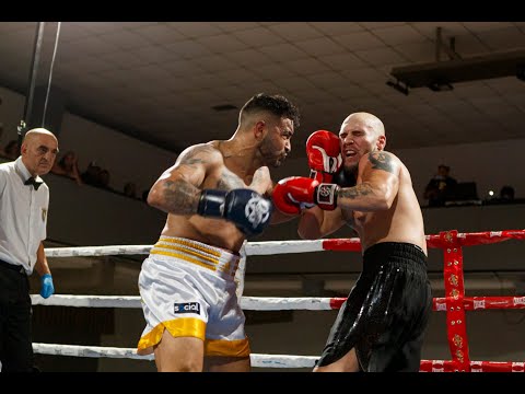 Combate del ourensano "Nono" Jiménez en Noia