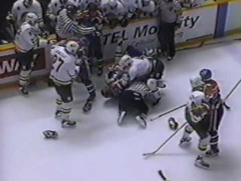 Kelly Buchberger vs Gino Odjick Nov 21, 1992