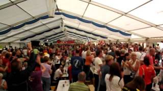 preview picture of video 'Feier Teil 1 im Festzelt Schmiedefeld nach dem Rennsteiglauf 2011'