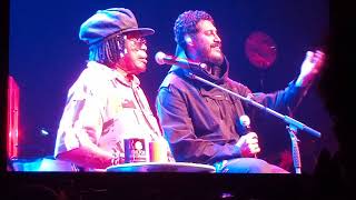 &quot;Não existe amor em Sp&quot; Milton Nascimento e Criolo