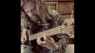 Gentle Giant - Mr Class &amp; Quality - Bass Line