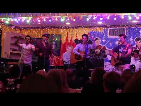 Dean Z sings Sweet Caroline Jeff Lewis & friends 2019 Tupelo Elvis Festival