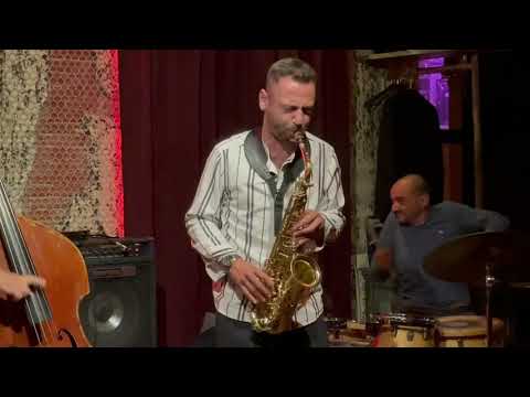 Nostalgia In Times Square - Charles Mingus / Old New Quartet