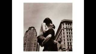 nina badric- poljubi me