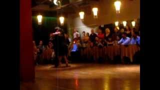 Javier Rodriguez y Virginia Pandolfi - Juan D'Arienzo y Alberto Echagüe - Milonga La Cicatriz