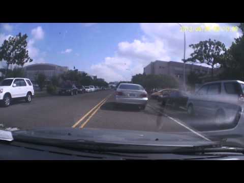 龜速擋路加紅燈右轉 5R-5396