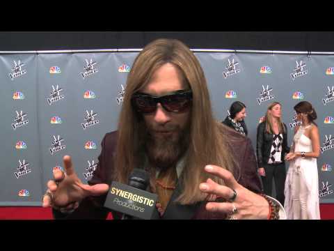 Nicholas David | Piano & Choir | The Voice Season 3 Top 10