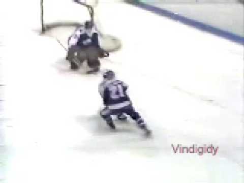 Salming chops Cavallini 85-86 playoffs