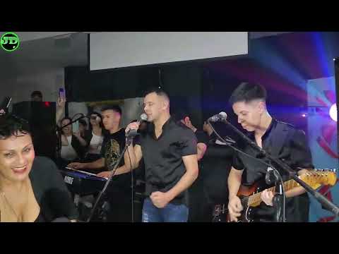 Pablo y su grupo en vivo en Buenos Aires