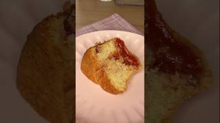 Bolo de Iogurte com Goiabada Cremosa 🥧 #shorts