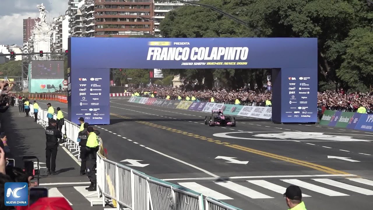 Piloto argentino Franco Colapinto hace vibrar a medio millón de personas en Buenos Aires