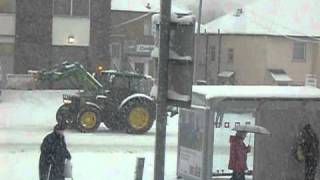 preview picture of video 'Carmunnock Road with a heap of snow!'