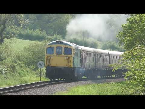 33111 between Herston & Harmans Cross 12th May 2023