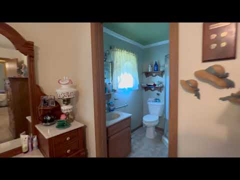 1019 Mi Lor Street Memphis, MO Listed by: Talia Hatfield