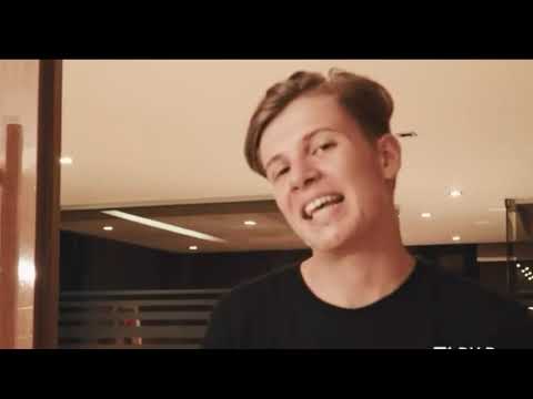 Rap batlle selly vs gami os (parodie)