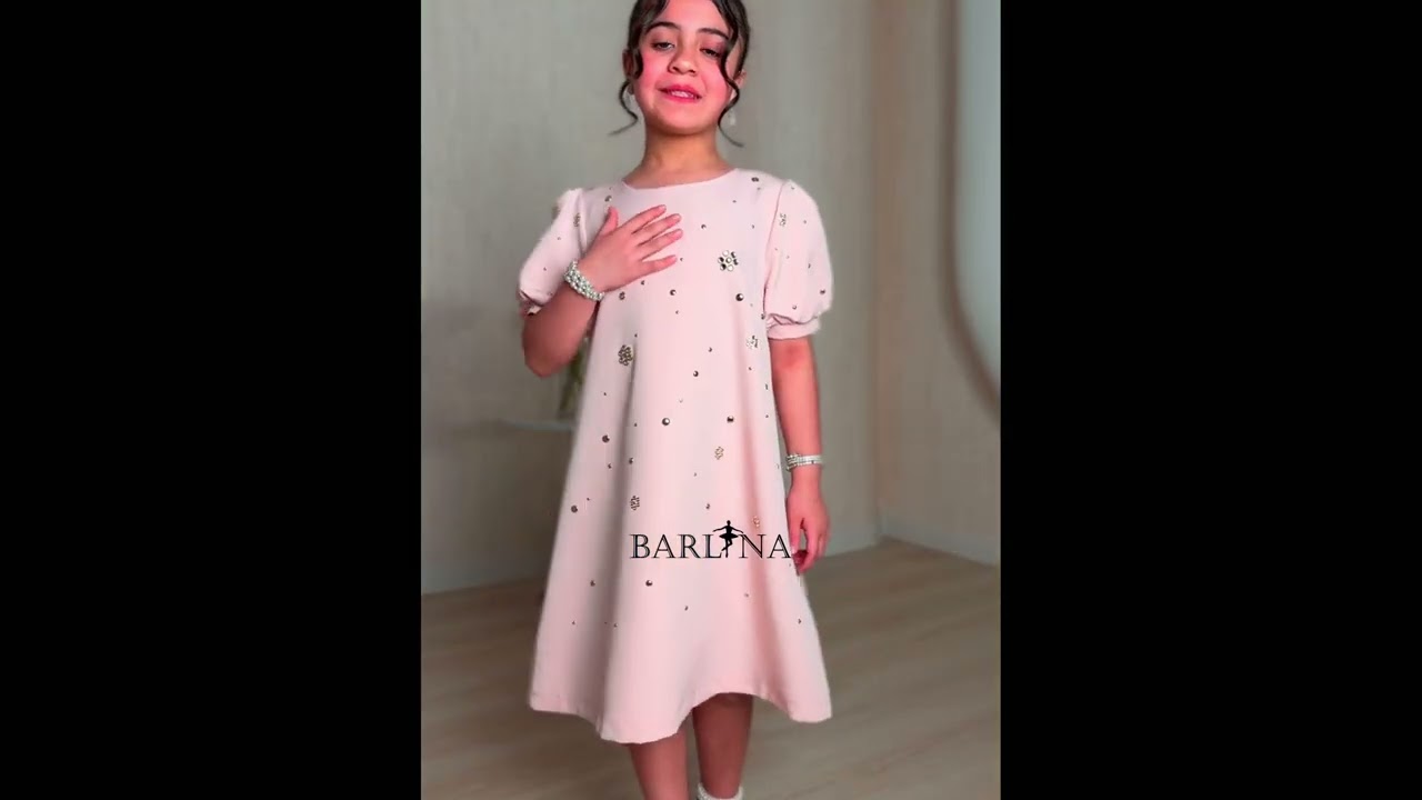 فستان بناتي وردي بتصميم بسيط وأنيق - سنتين