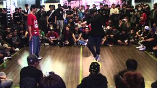 preview picture of video '20130126 GLOBAL ASIA PUSH HAND FREE STYLE BATTLE BEST4 雙子(WIN)VS小白'