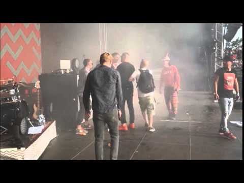 Money Boy stürmt beim Splash die Bühne der Orsons