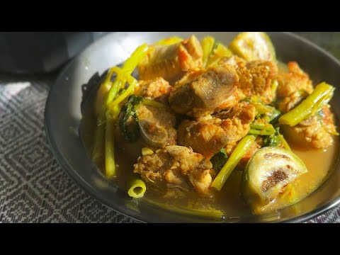 Cambodian Lemongrass Sour Soup with Spareribs: Somlaw Machu Kroeung