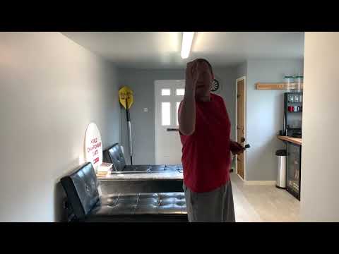 How to play better darts by Wayne Mardle part 6. Body angle.