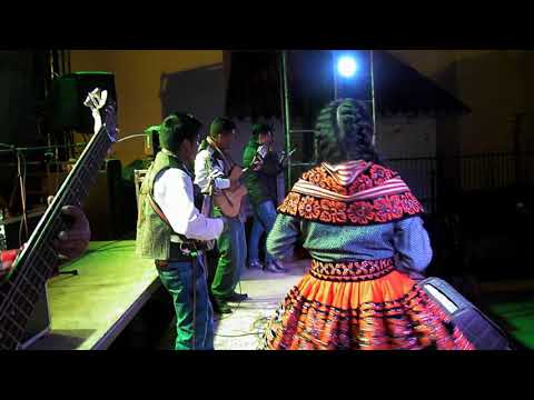 Conj. Sentimiento andino de accha. Esmeralda  Diaz. y Wili Oruro (concierto)