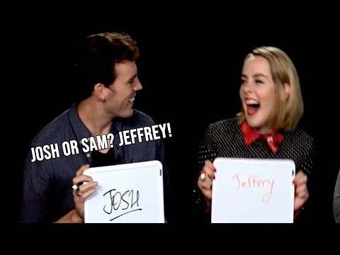 hunger games/mockingjay cast being hilarious for ten minutes straight